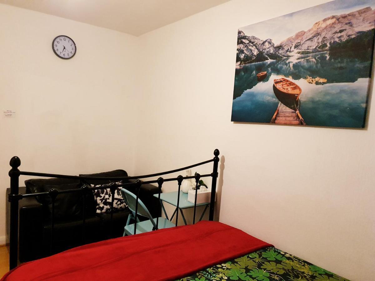 Merciful King Room, In Zone 2-3 London Bagian luar foto