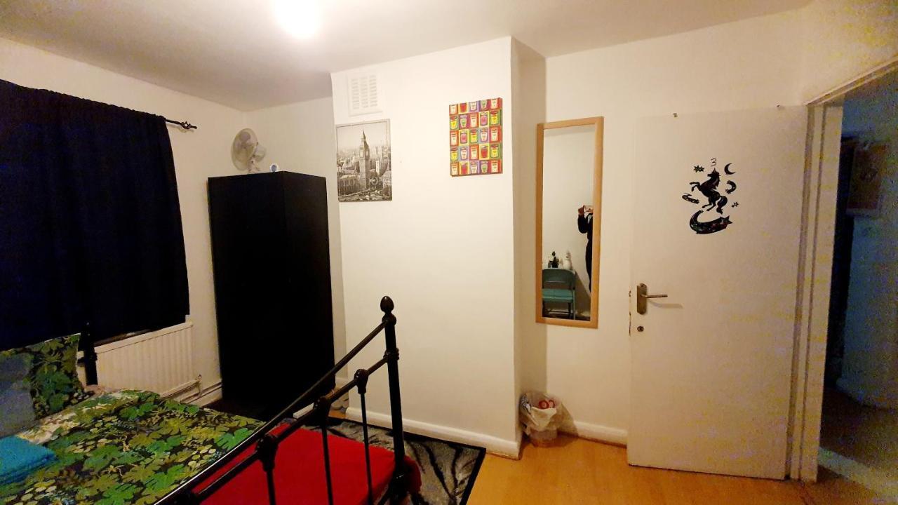 Merciful King Room, In Zone 2-3 London Bagian luar foto