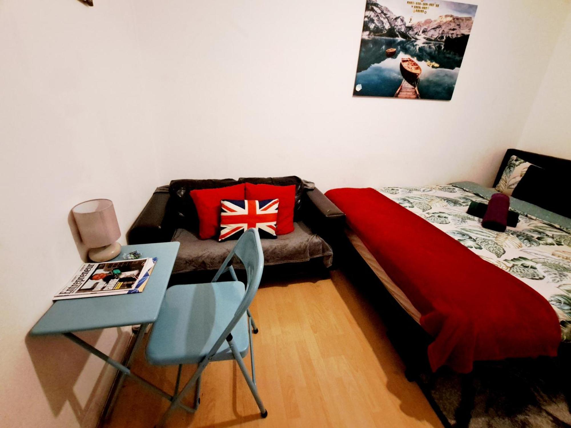 Merciful King Room, In Zone 2-3 London Ruang foto