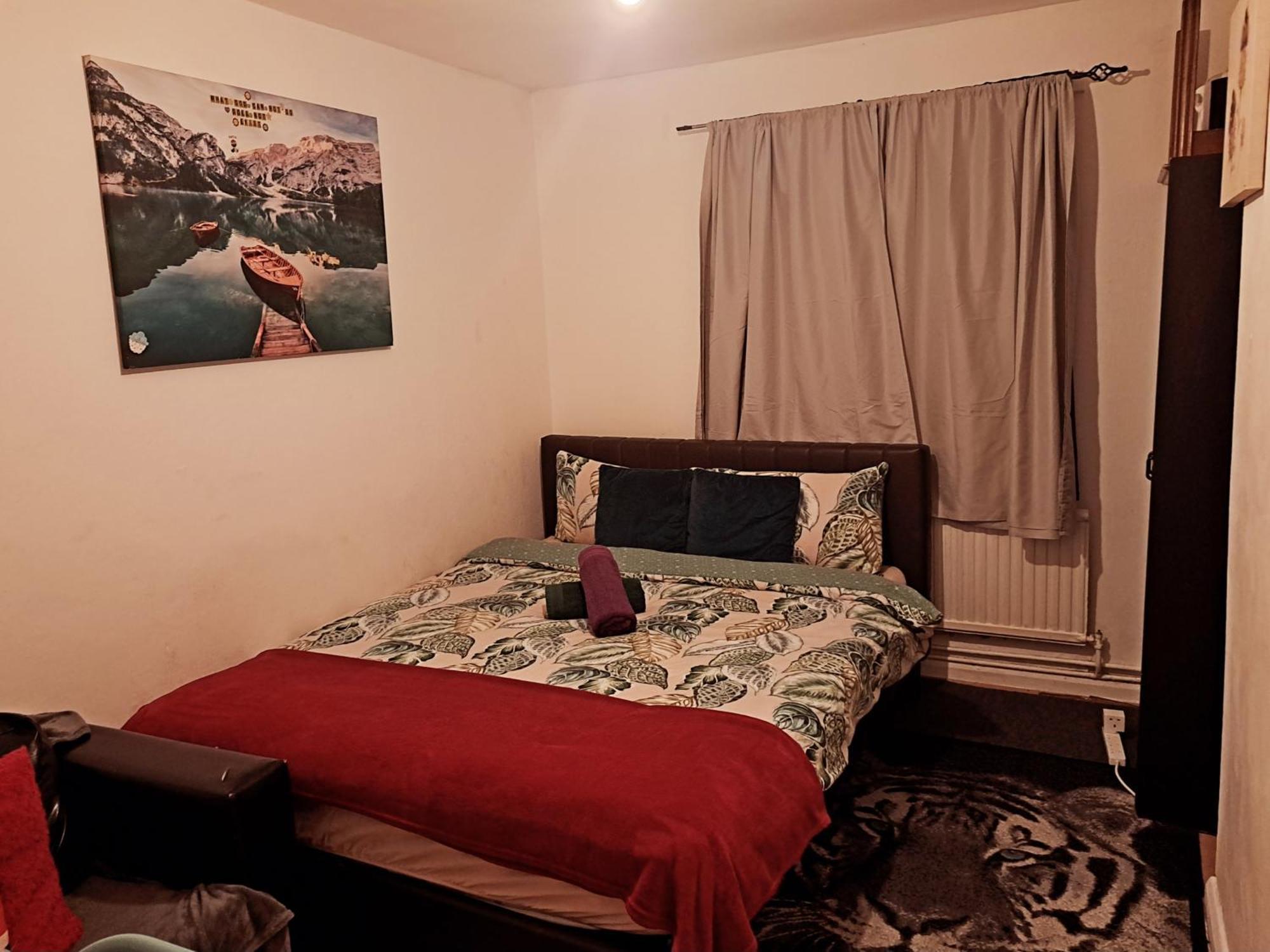 Merciful King Room, In Zone 2-3 London Ruang foto